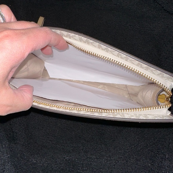 Michael Kors - Picture 4 of 10